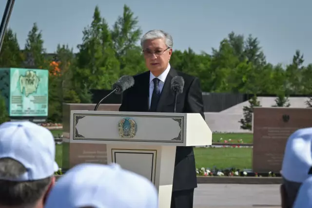 Президент Саяси қуғын-сүргін және ашаршылық құрбандарын еске алу күніне байланысты үндеу жасады