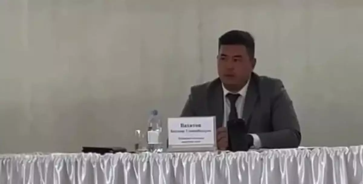Атырау облысында тұрғындар әкімнің қызметтен кетуін талап етті