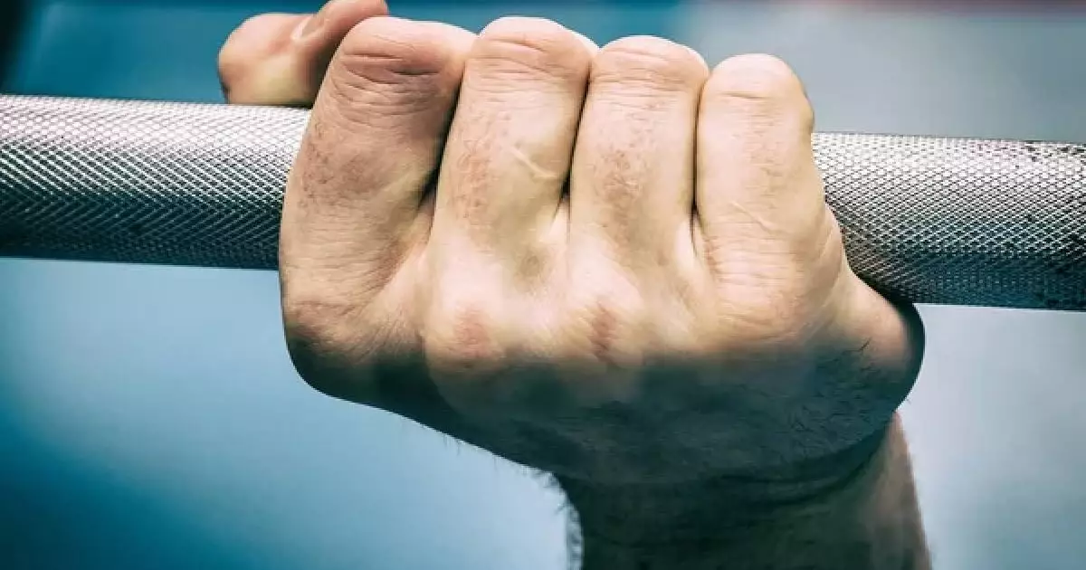  Мужчина застрелил брата и закопал тело в поле из-за спора о земле 
