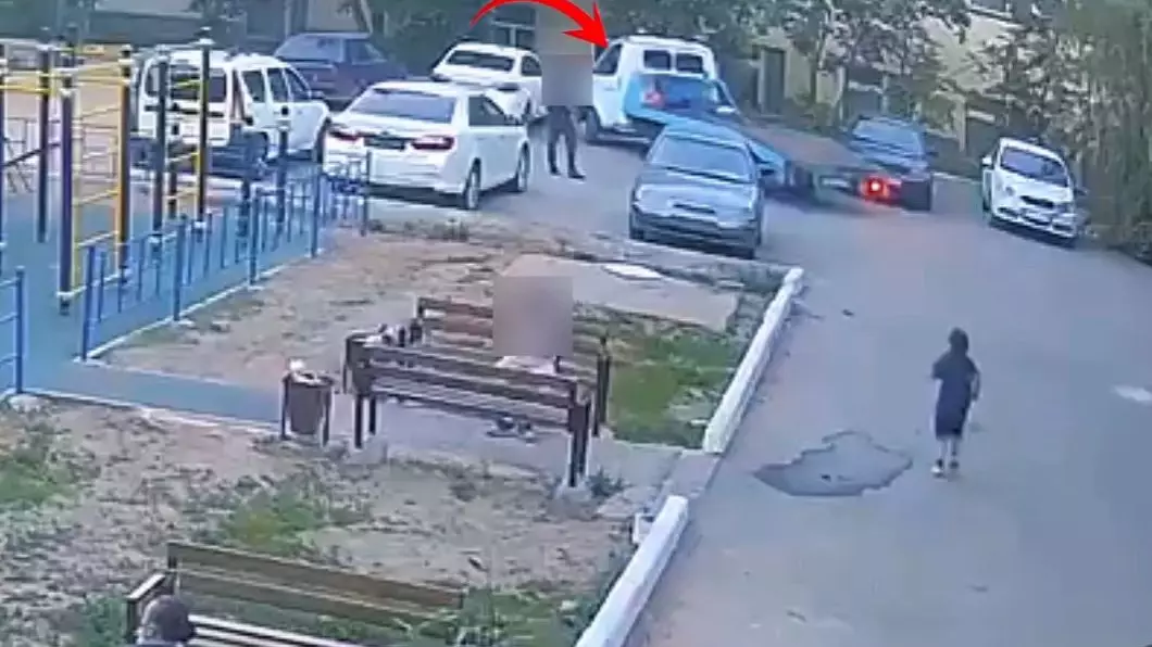 В Уральске мужчина украл автомобиль соседа с помощью эвакуатора