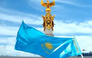 Заголовок: Казахстан намерен снизить зависимость от Московии и нефтяных доходов.