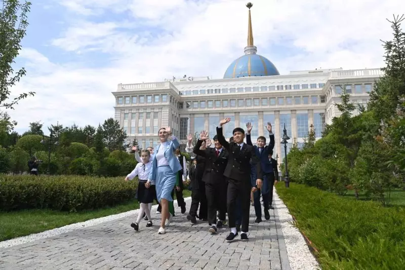 Казахстан отмечает День защиты детей
