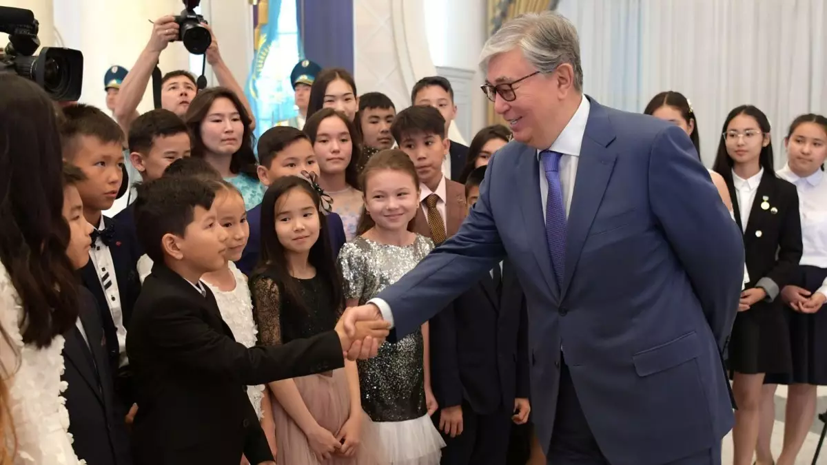  Қасым-Жомарт Тоқаев Халықаралық балаларды қорғау күнімен құттықтады 