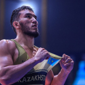 UWW "наградил" Ризабека Айтмухана за золото чемпионата Азии
