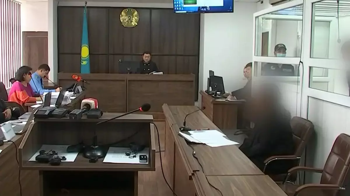 Подсудимый по делу о ДТП на Аль-Фараби полностью признал вину