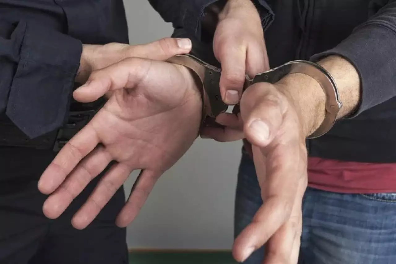 Двоих шымкентцев задержали с крупной партией афганского опия