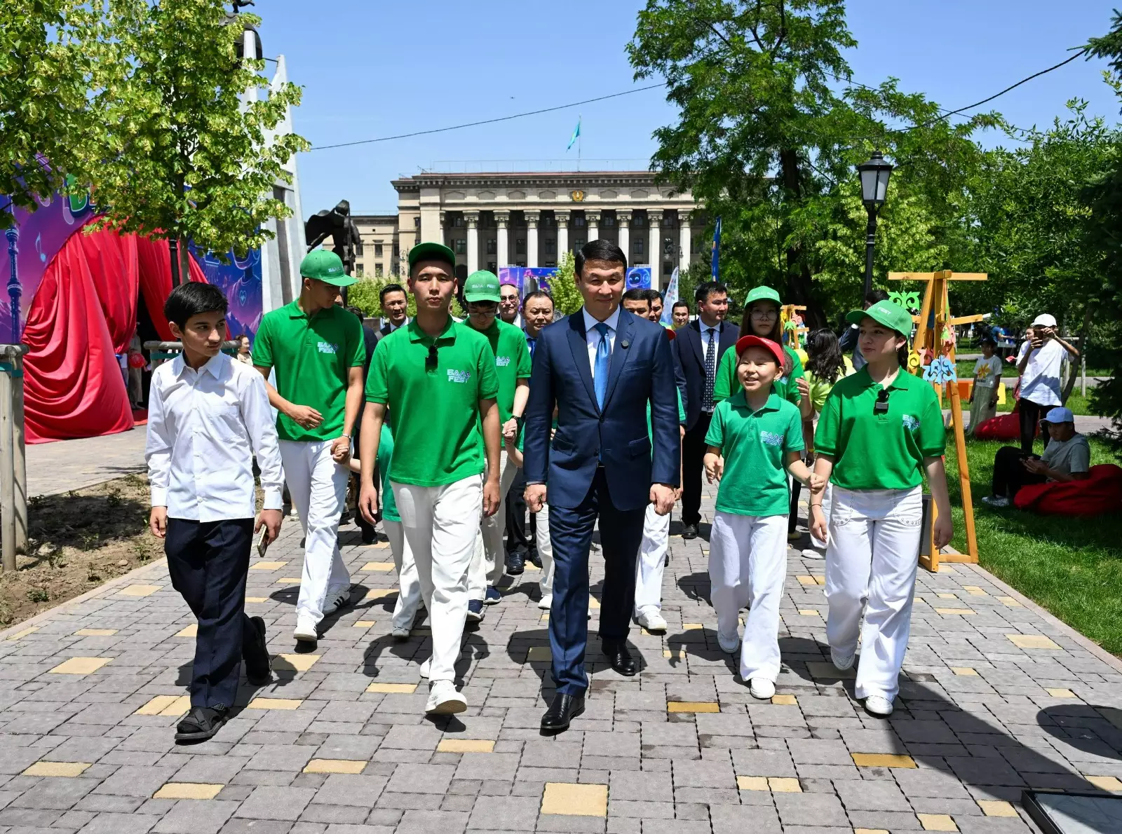 Алматыда Балаларды қорғау күніне арналған қалалық фестиваль өтті