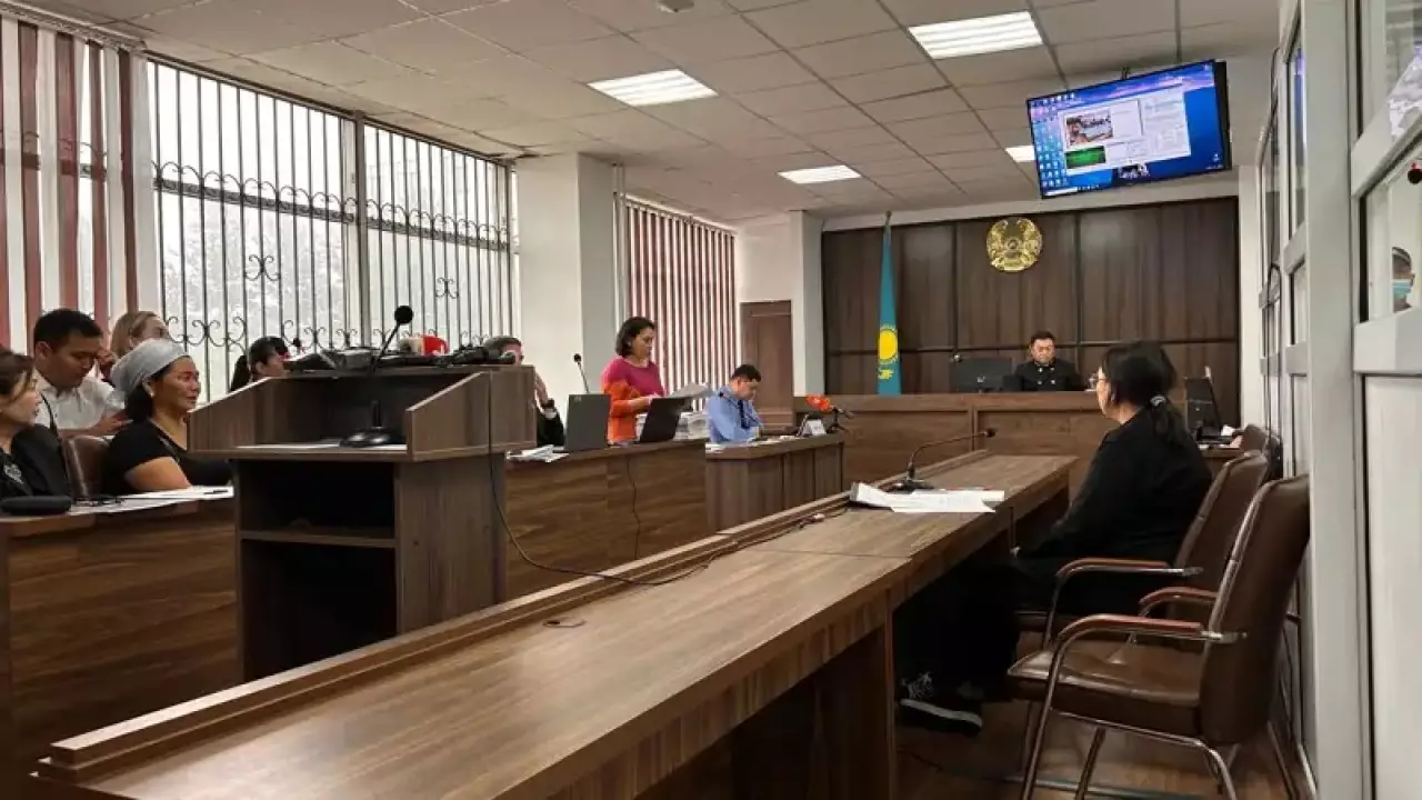 Әл-Фарабидегі сұмдық апат: Қаза тапқандардың отбасы жүргізушіні кешірді