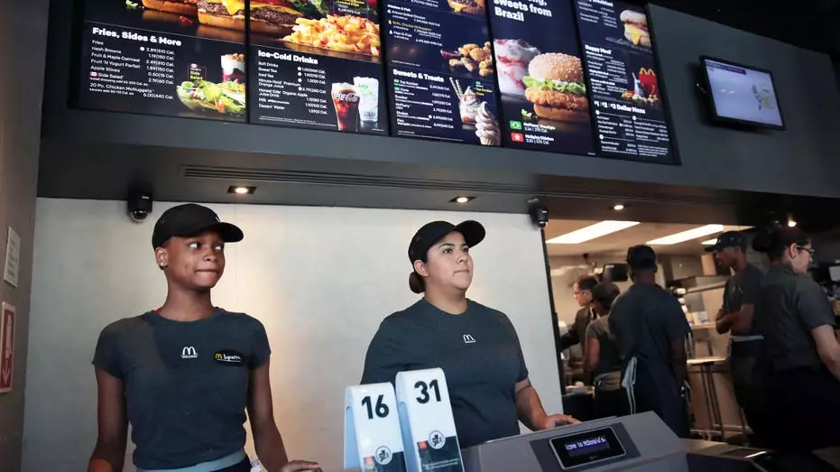 McDonald’s представляет новую стратегию роста, чтобы вернуть клиентов.