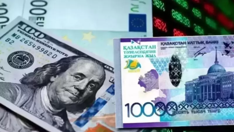 Доллар приближается к 500 тенге