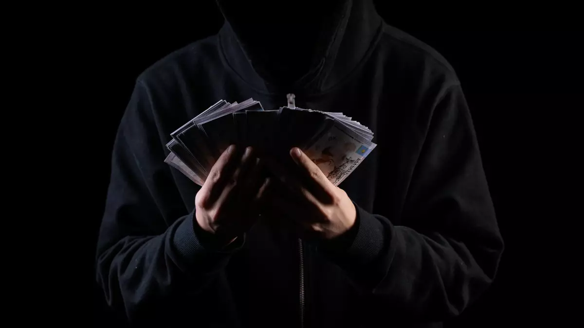 Фейковый инвестор провернул аферу на 12 млн тенге