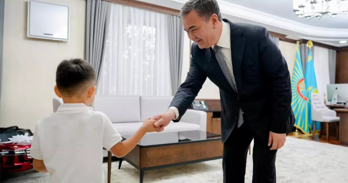  Үш жасар Әміреге Президенттің Алғыс хаты табыс етілді 