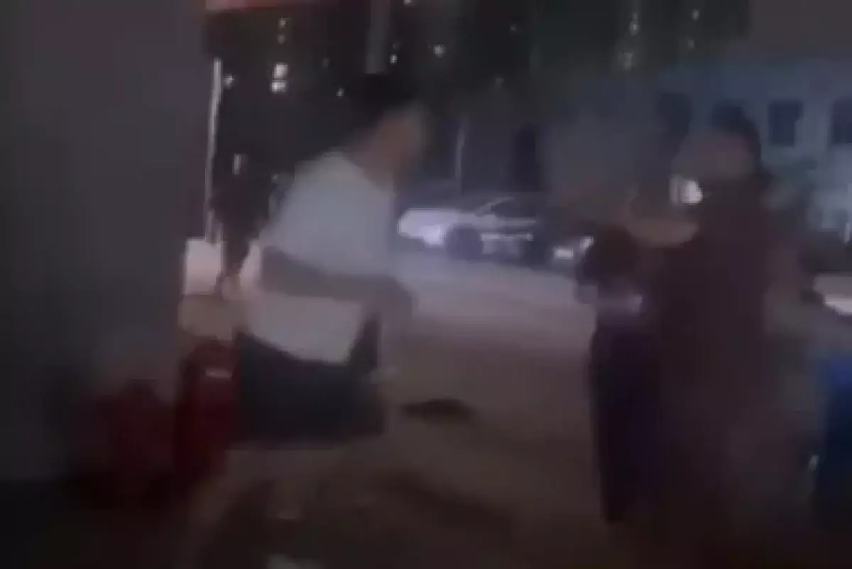 Казахстанца задержали в Китае после драки со смертельным исходом