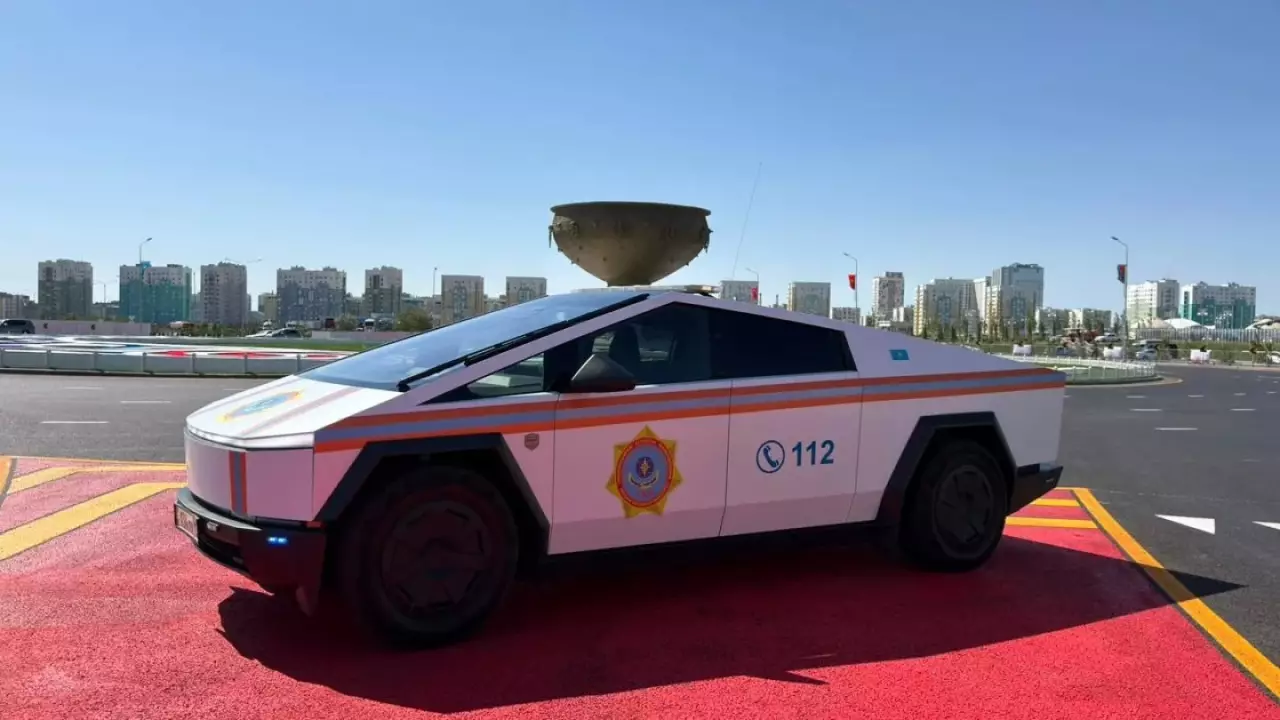 В МЧС объяснили покупку Cybertruck в Алматы за 120 млн тенге