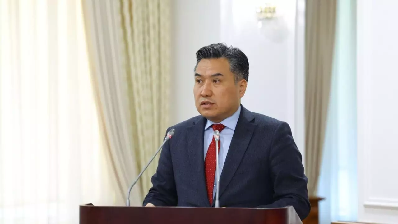 Кому по ошибке выплатили 6 млрд тенге из пенсионного фонда, рассказал министр труда