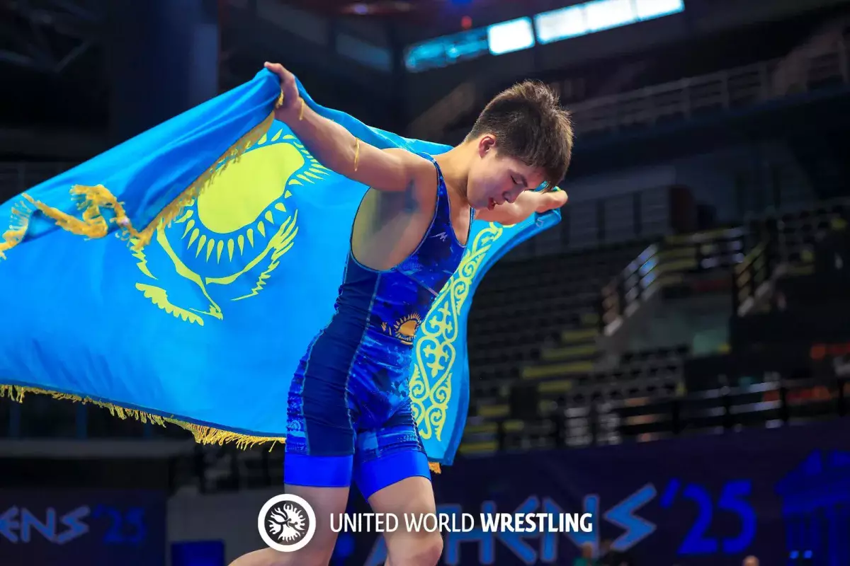 Қазақстан күрестен жасөспірімдер арасындағы Азия чемпионатында 14 медаль жеңіп алды