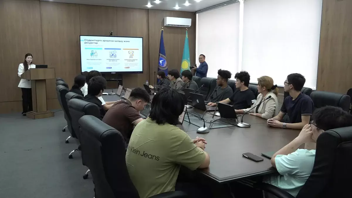 «AI-Sana»: Елімізде 670 мыңнан астам студент жасанды интеллект курсын аяқтады