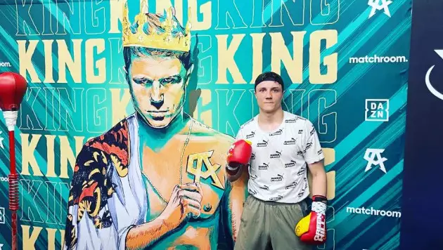 Нокаутёр из Казахстана получил боя за пояс WBC: он тренировался с Канело
