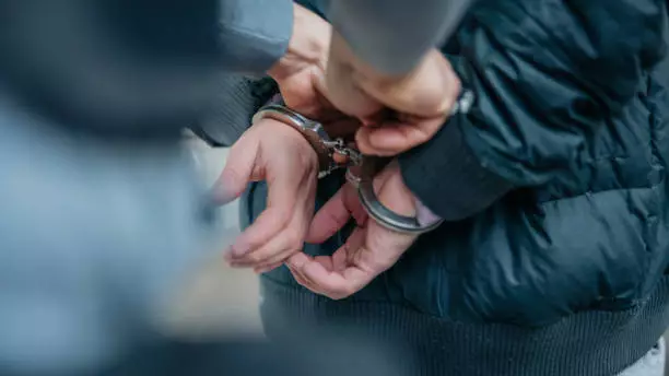Полиция в Британии арестовала раненого студента, приняв его за убийцу