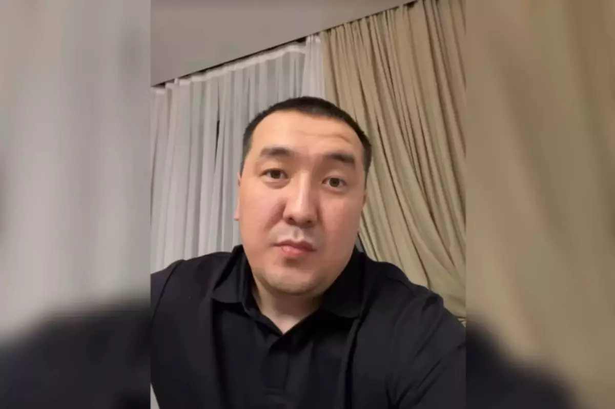 Алматыда Әділетхан Молдаханға қатысты сот басталды: Жәбірленушілердің қатарында полиция қызметкері бар