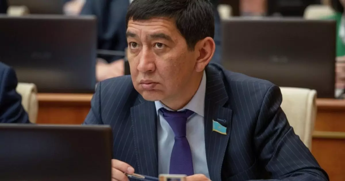  Депутат желіде жазған пікірі үшін сотталғандарға рақымшылық жасауды ұсынды 