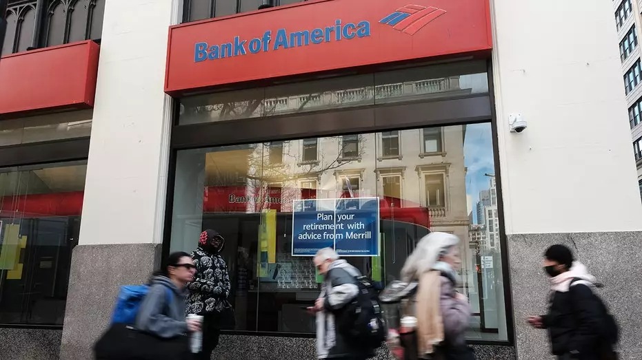 Bank of America планирует нанять почти 4000 летних стажёров и выпускников вузов.