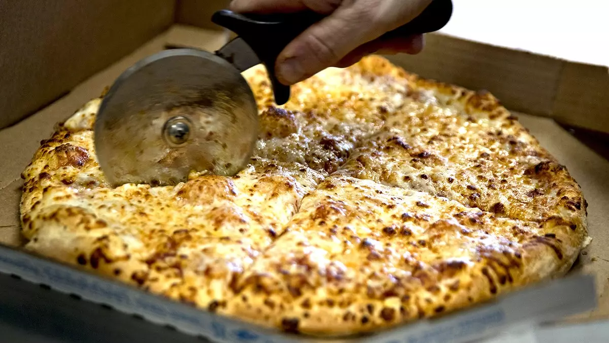 Domino's Pizza борется с лишним весом, рассматривая возможные изменения в меню.