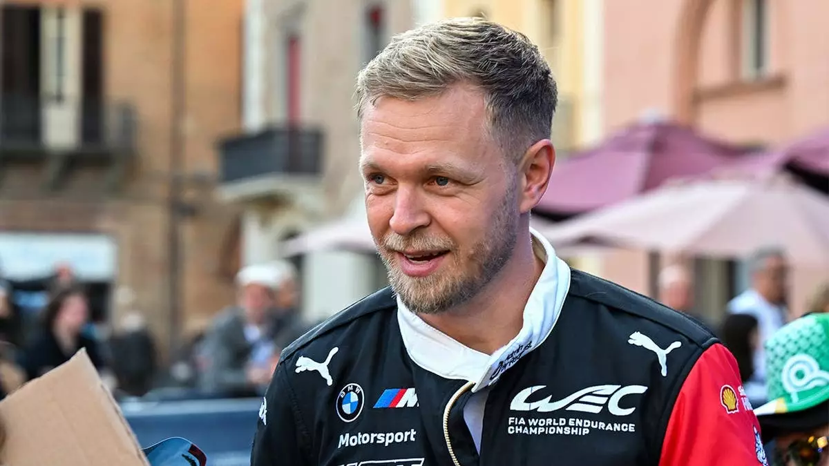 Бывший пилот Формулы-1 Кевин Магнуссен дебютирует в NASCAR на уличной гонке в Сан-Диего.