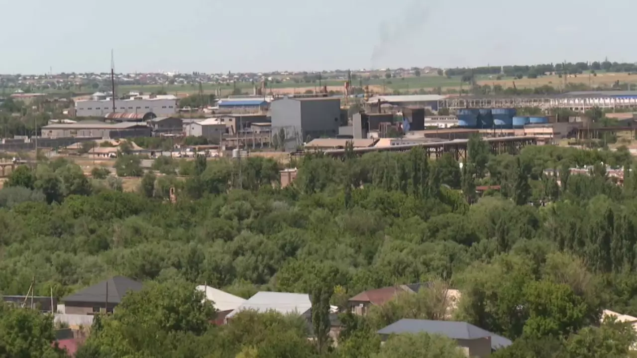 Экологи выявили нарушения на заводах Шымкента