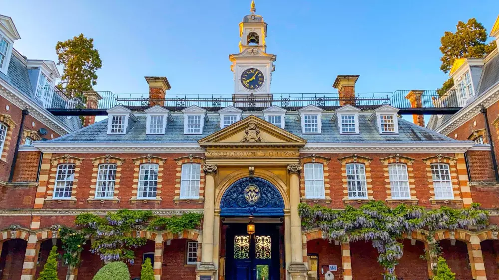 Группа Wellington International Schools станет новым партнером школ Haileybury в Казахстане
