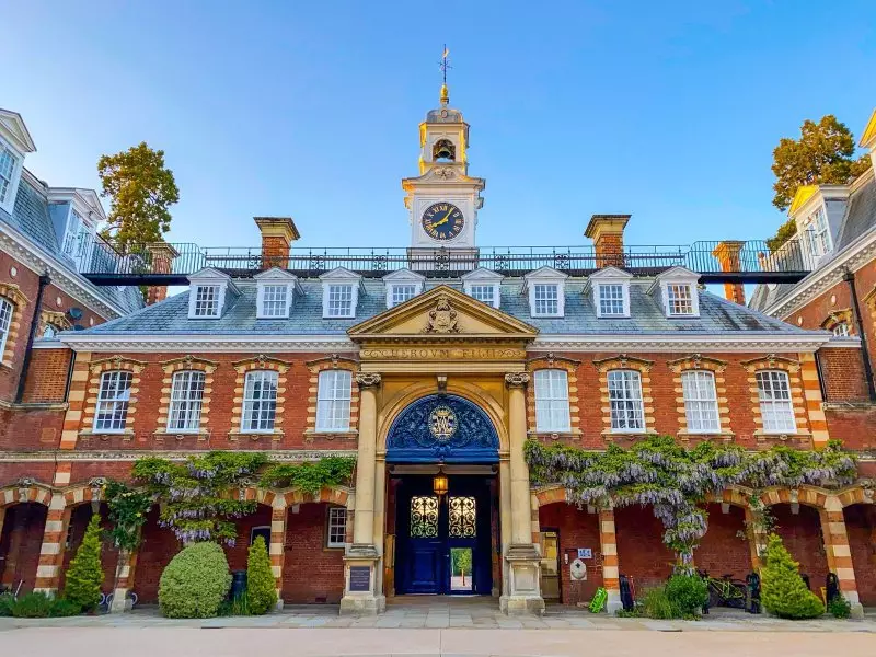 Группа Wellington International Schools станет новым партнером школ Haileybury в Казахстане