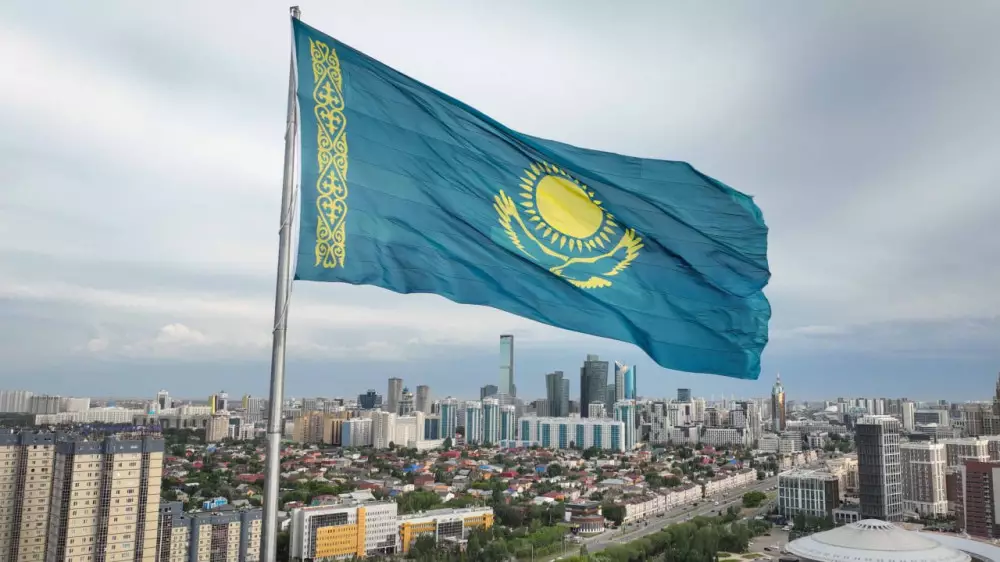 Тоқаев мемлекеттік рәміздерді пайдалану ережелеріне енгізілген өзгерістер туралы жариялады