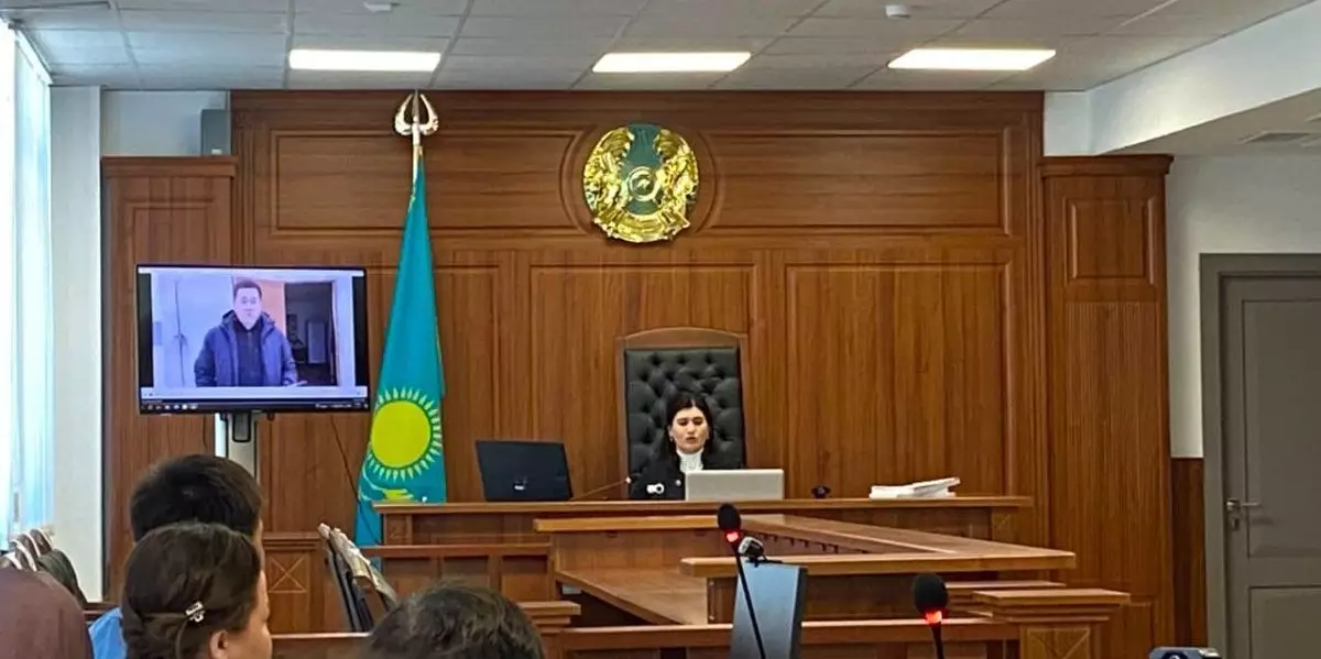 Атыраудағы қанды оқиға: Сотта марқұмдардың сүйегін қазып алған сәттің видеосы көрсетілді