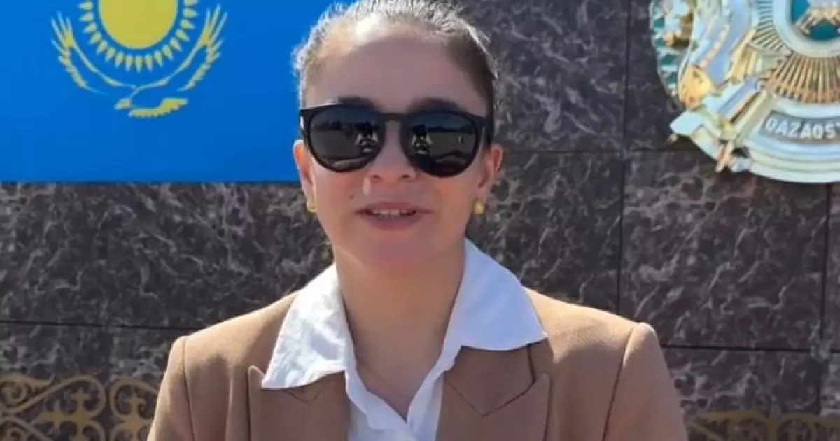   Әлем чемпионы Дина Жоламан Мемлекеттік рәміздер күнімен құттықтады   