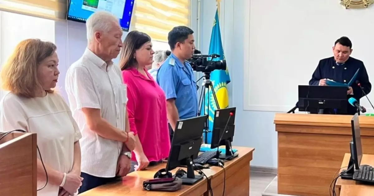  Қарағандыда асыранды балаларды азаптады деп айыпталған қамқоршыларға үкім шықты 