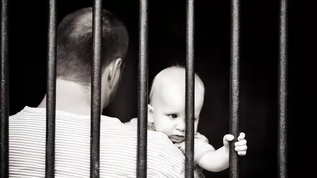  Қазақстанда колонияда туған балалардың құжатында бұл ақпарат көрсетілмейді - Сенат 