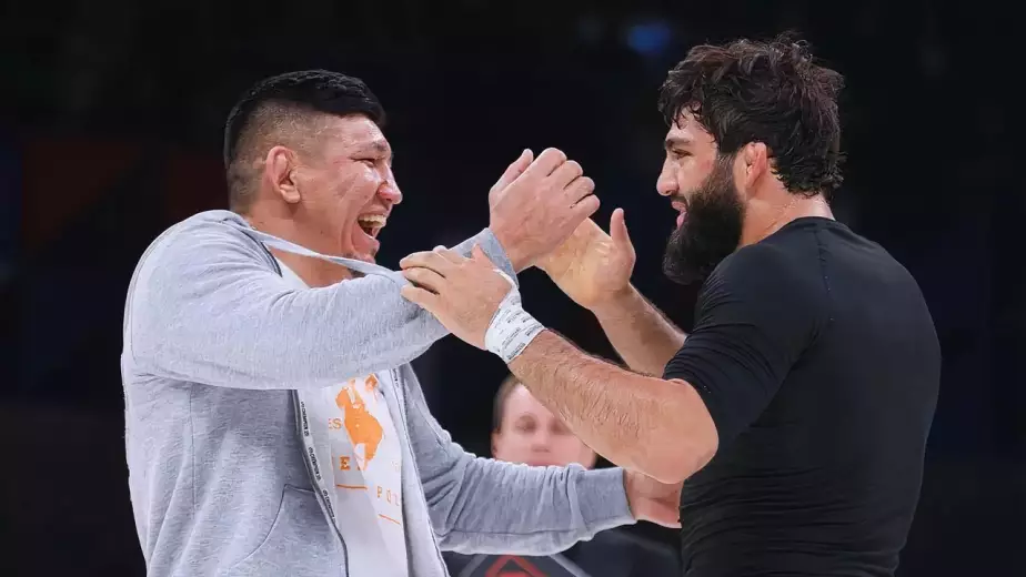 Куат Хамитов проведет схватку против топового бойца UFC Армана Царукяна
