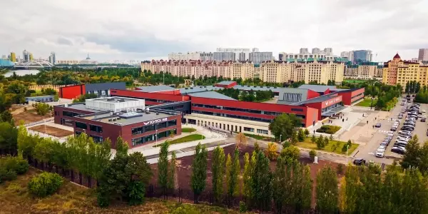 В Казахстане две международные школы переходят от сети Haileybury к её крупному конкуренту.