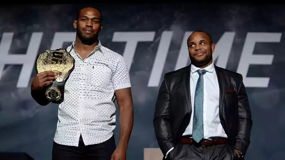 Легенды UFC Джон Джонс и Даниэль Кормье встретятся в третий раз