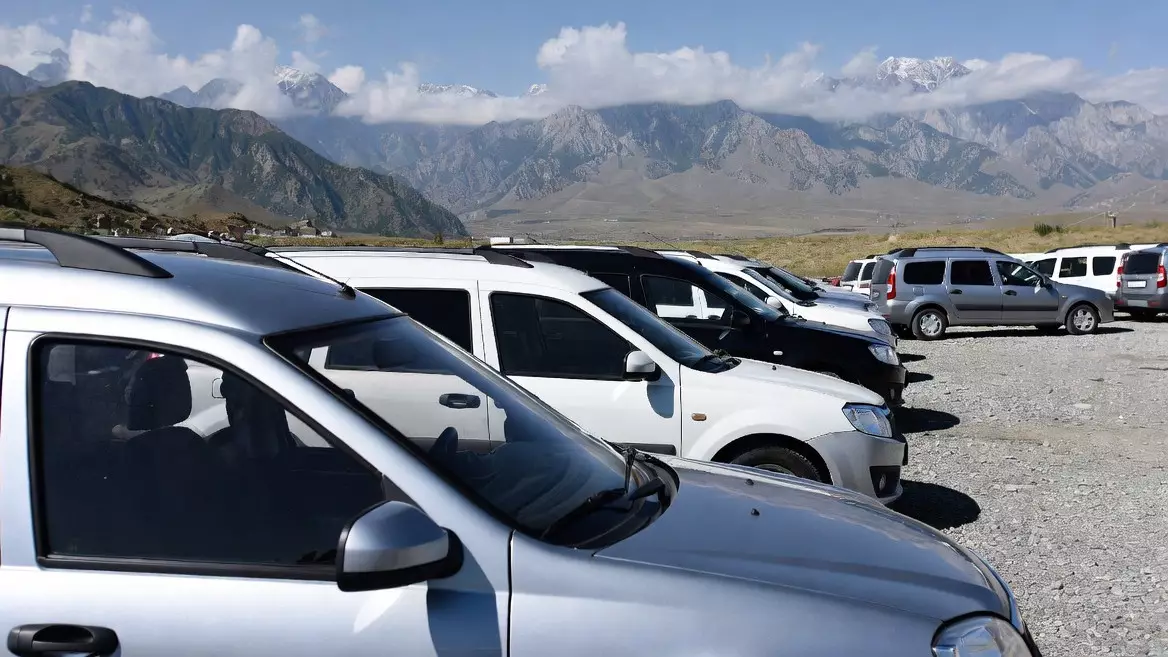 АвтоВАЗ хочет запустить сборку автомобилей Lada в Казахстане
