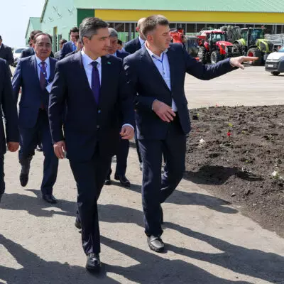 Олжас Бектенов проверил АПК Северо-Казахстанской области: цифровизация и переработка молока