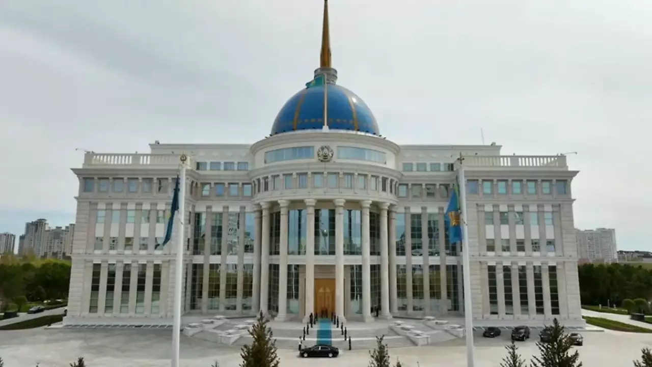 Токаев подписал пять конституционных законов