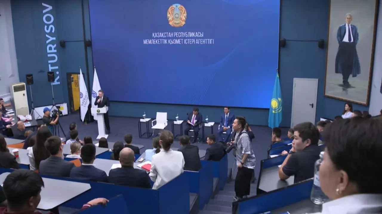 Как попасть на госслужбу без конкурса