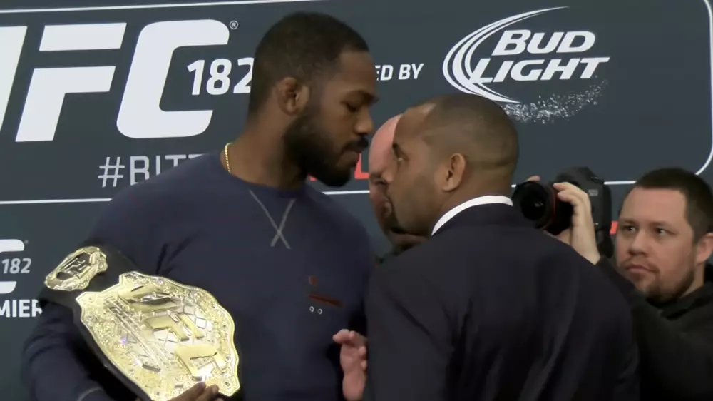 Легенды UFC Джон Джонс и Даниэль Кормье снова встретятся в поединке