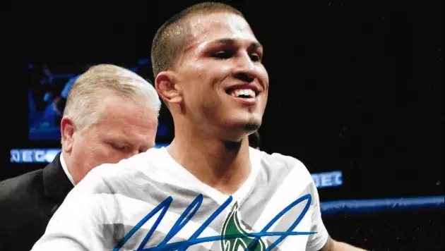 Не выплатили гонорар: появились подробности об отмене боя экс-чемпиона UFC в Алматы