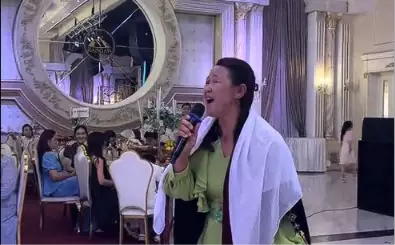 Мақтааралдық өнерпаз Сұлушаштың тойдағы өнері көпшілікті сүйсіндірді
