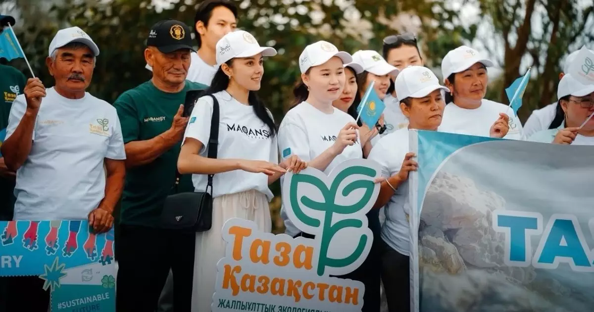  Алакөл жағалауында «EcoQadam» экологиялық форумы өтті 
