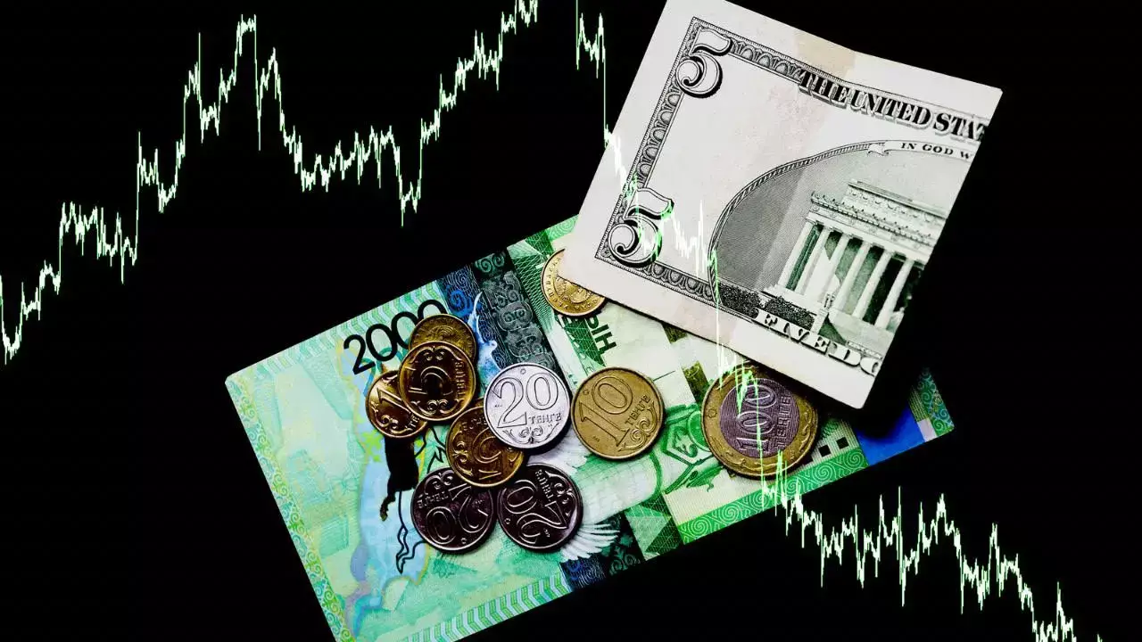 Ұлттық банк мөлшерлемені төмендетті: доллар бағамы 500 теңгеге жете ме?