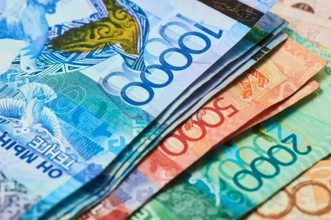  Базалық мөлшерлеменің төмендеуі теңгеге қалай әсер етеді?