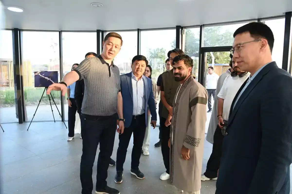 Әлемге әйгілі блогер Джо Хаттаб Қызылордаға келді